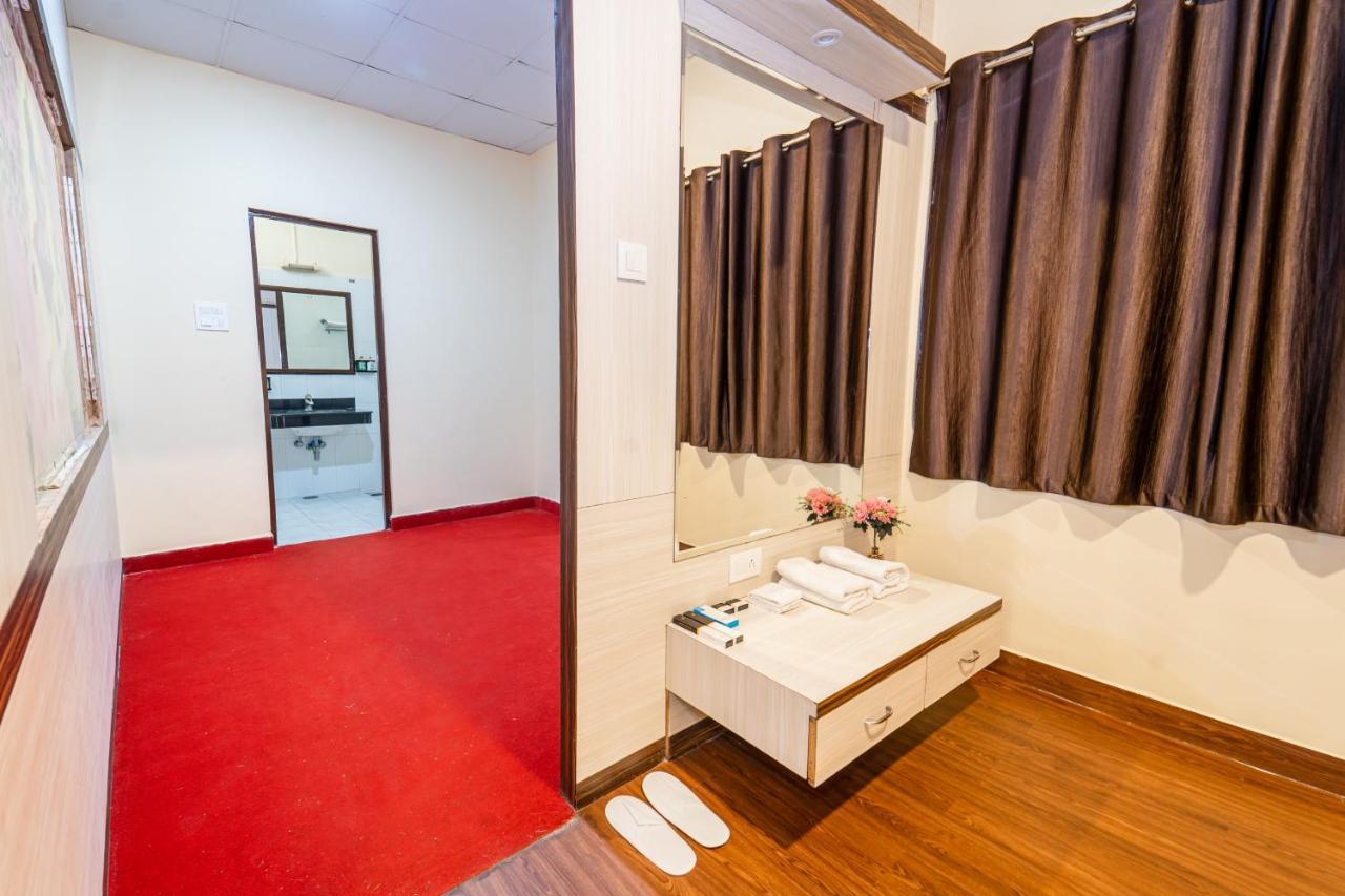 Narmada Hills Resort Omkareshwar Exterior foto