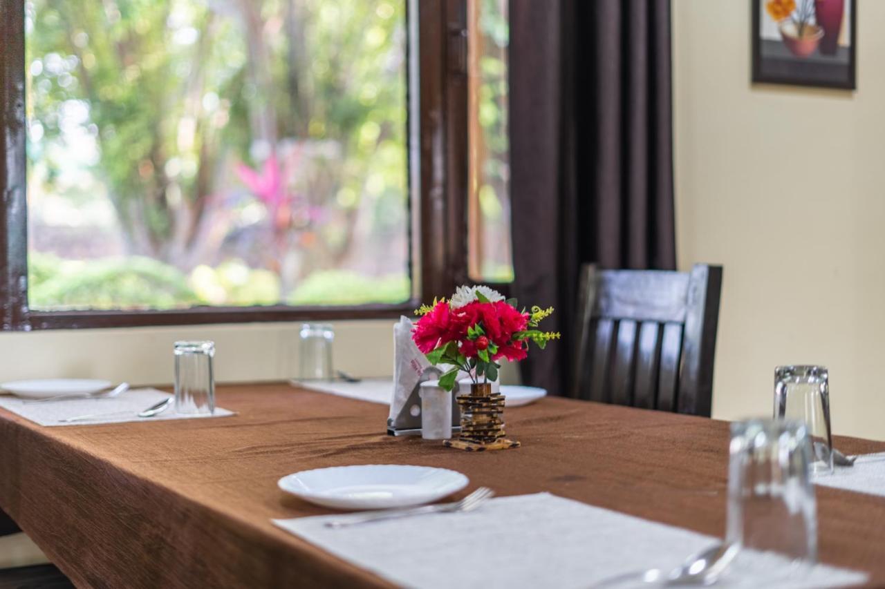 Narmada Hills Resort Omkareshwar Exterior foto
