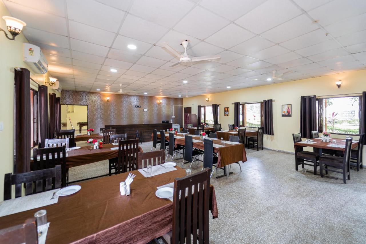 Narmada Hills Resort Omkareshwar Exterior foto